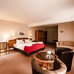 53°hotel 4*