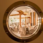 ホテル 53°hotel 4*