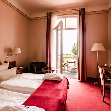 53°hotel 4* Бад-Цвишенан
